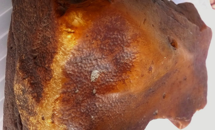 Raw amber